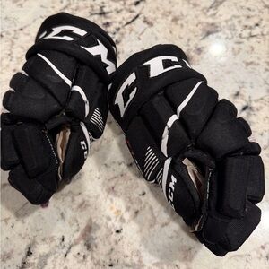 CCM FT 370 11” Hockey Gloves